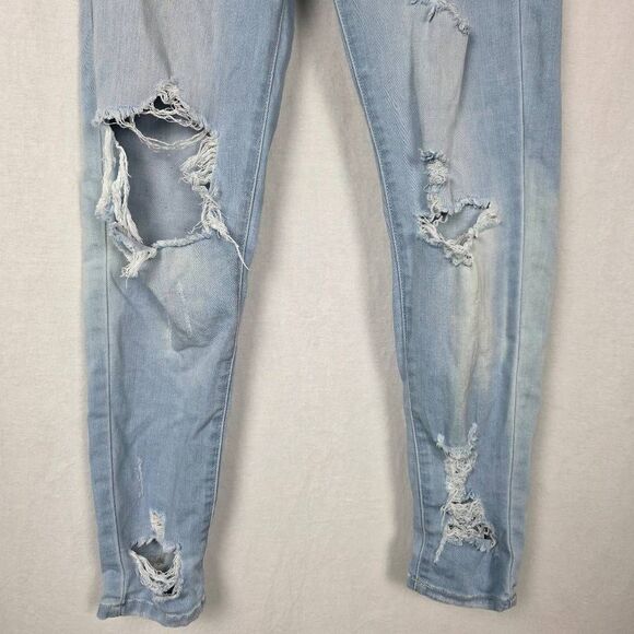 KanCan Light Wash Distressed Skinny Jeans Sz 5/26 - Picture 2 of 9